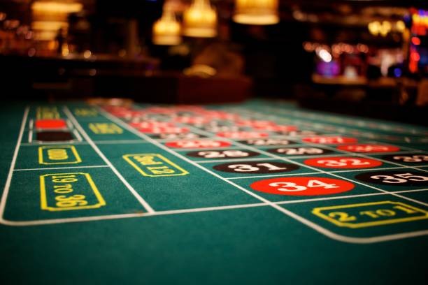 bosdolar VIP tier dashboard showing Lightning Baccarat activity points, monthly tier status, and unlock perks